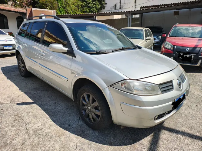 Renault Megane Grand Tour Dynam. Hi-flex 1.6 16V 2012