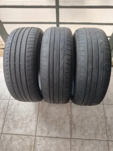 PNEUS 225/50/18 RUNFLAT BRIDGESTONE (2 PNEUS) / WANLI (1 PNEU)