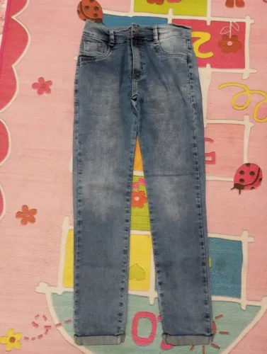 Calça jeans menina