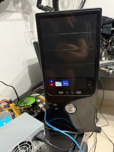 Gabinete wise case 4 baias black piano atx/matx