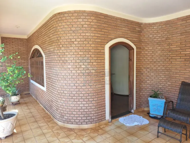 Casa térrea de 194m² com 03 quartos à venda em Sertãozinho - Jardim Recreio