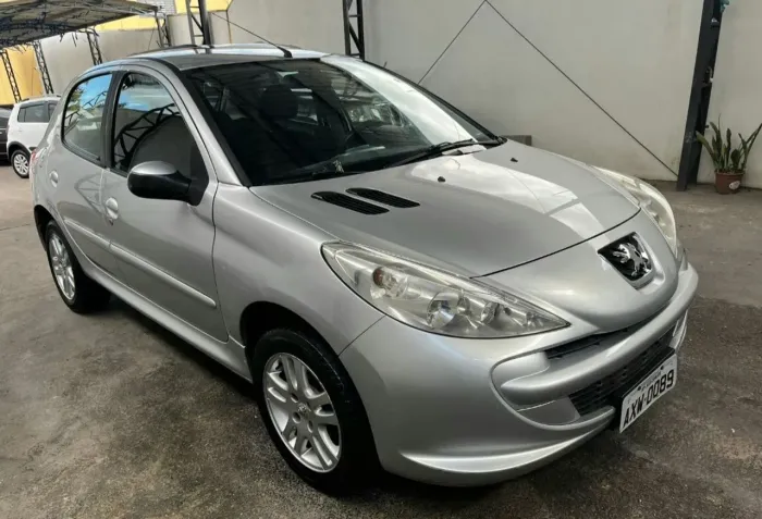 Peugeot 207 Active 1.4 Flex 8V 5P 2014