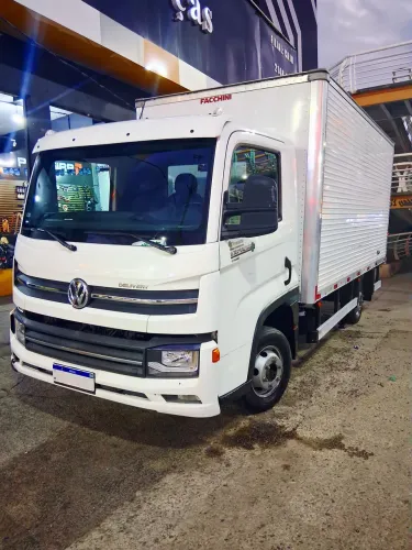 Caminhão Delivery Express 