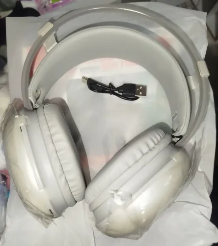 Fone de ouvido bluetooth com led