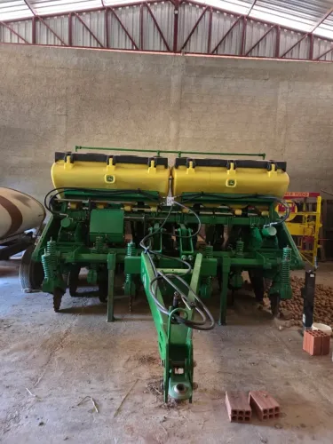 Plantadeira John deere 7x50