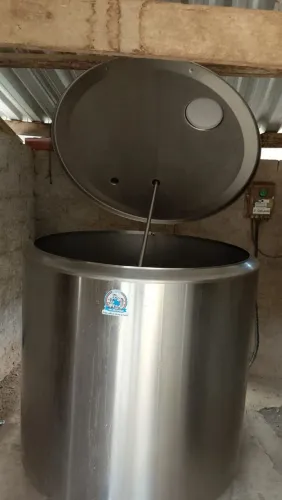 TANQUE DE LEITE (DELAVAL) 1000LTS 220V TODO ACO INOX COMPLETO FACIL MANUTENÇÃO