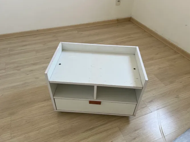 Gabinete banheiro com gaveta e rodízios