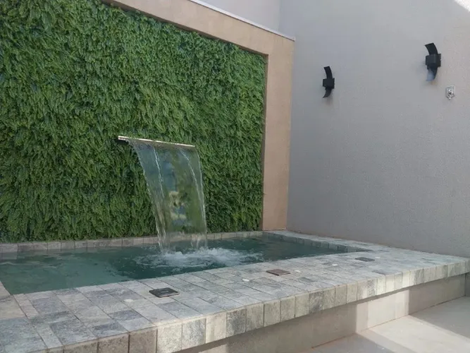 Casa à venda no Condomínio Terra Nova (Rondonópolis) 3 quartos sendo 2 suítes, financiáve