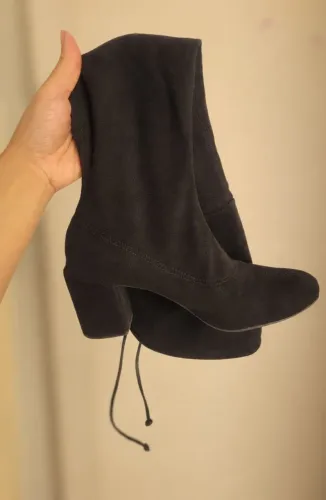 Bota over the knee