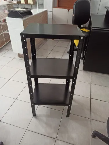 Estante preta para Bebedouro ou filtro