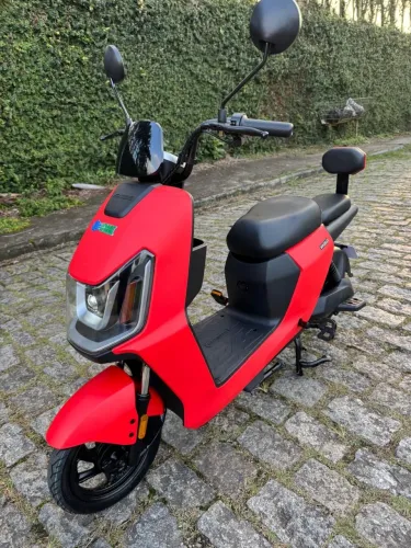 Scooter elétrica 1000 Smart wheel