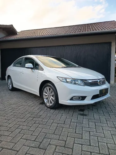 Honda Civic Sedan LXS 1.8/1.8 Flex 16V Aut. 4P 2014