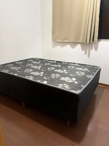 Cama de casal nova