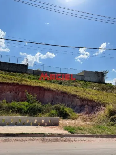 Terreno à venda em Jacareí-SP, no Jardim Sant`anna do Pedregulho com 141,76 m² de área - R