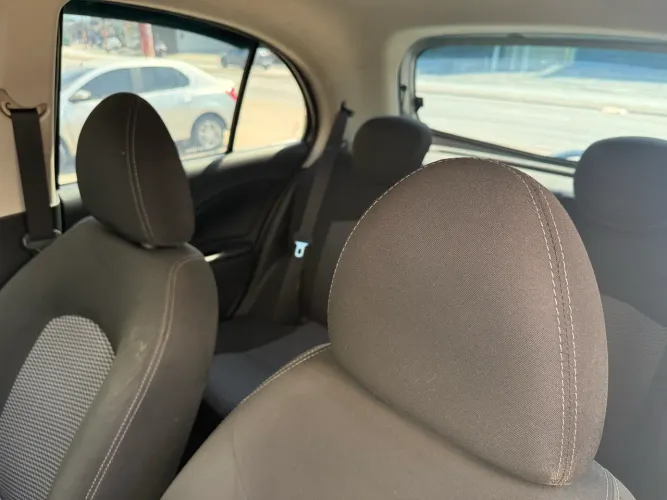Nissan March SV 1.0 16V Flex Fuel 5P 2015