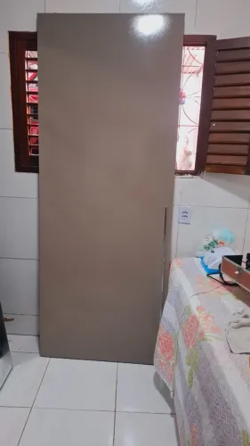 Vendo portas de guarda roupas kappesberg semi nova