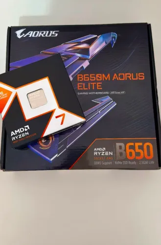 Kit Upgrade Ryzen 7 9800X3D + B650 Aorus (NOVO)