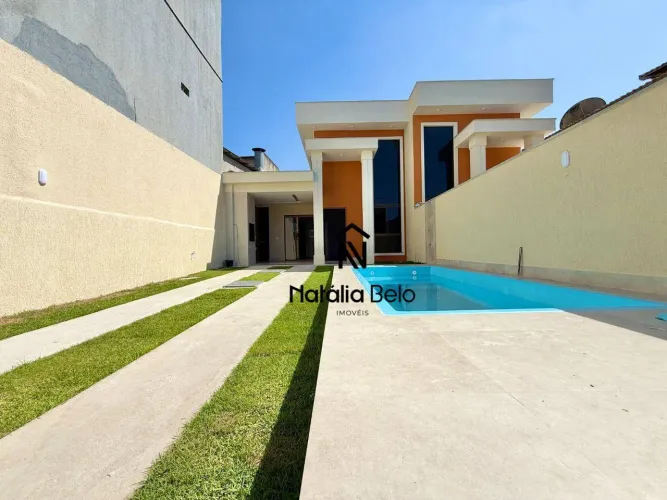 Casa em meio terreno na Região do Jardim Mariléa