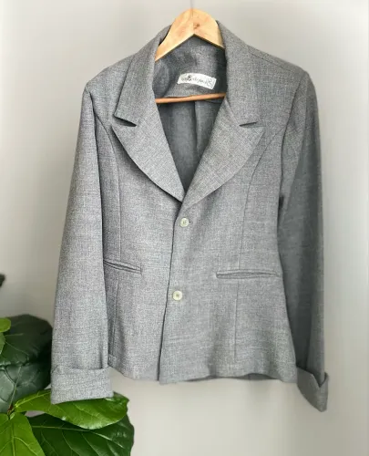 Blazer Alongado M Alfaiataria Feminina Cinza Acinturado