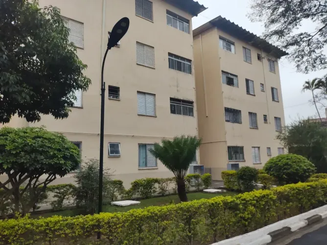Imóvel para aluguel possui 56 metros quadrados com 2 quartos em Jardim Lucinda - São Paulo
