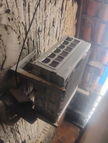 Vendendo ar-condicionado por 800 couque coisa mi chame no ZAP *40