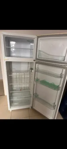 Geladeira 220 V