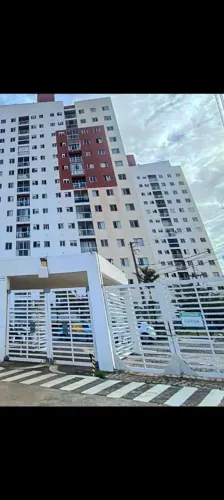 2/4, varanda, nascente, mobiliado, portaria 24 horas, piscina, Academia.