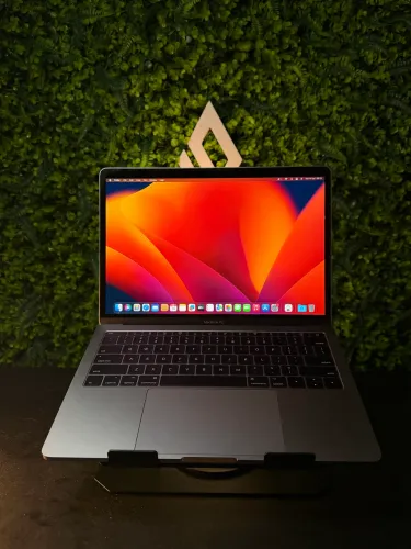MACBOOK PRO 2017 C/ GARANTIA