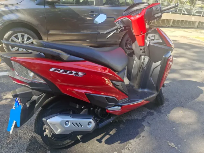 Moto Honda Elite 125