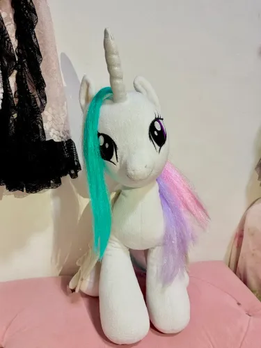 Pelúcia original princesa Celestia ,MT little pony,marca build-a-bear,rara no brasil