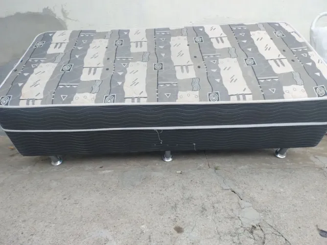 Cama de solteiro