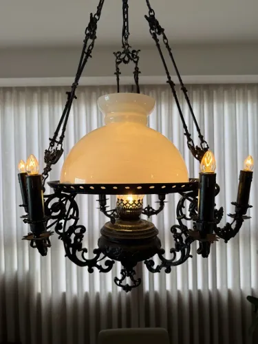 Lustre árabe restaurado