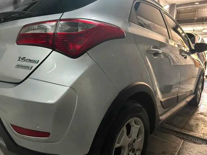 Hyundai HB20X Premium 1.6 Flex 16V Aut. 2015