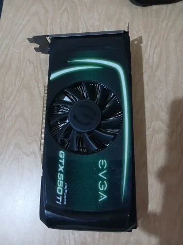 Placa de Vídeo GTX 550 Ti 1GB GDDR5 em 10x Sem Juros - Roda Valorant/LoL