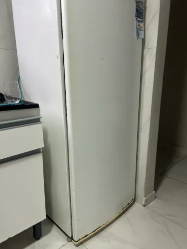 Geladeira usada Electrolux R310 funcionando