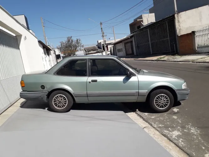 Ford Verona GLX 1.8 (modelo Antigo) 1990