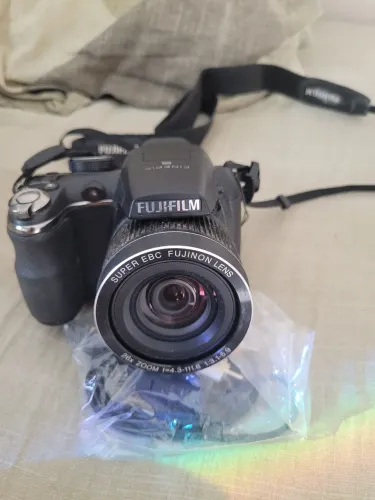 Fujifilm FinePix S3300 - 14 MP | Zoom Óptico 26x | Caixa Original