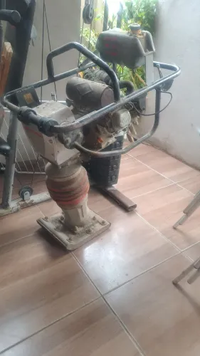 Compactador de solo