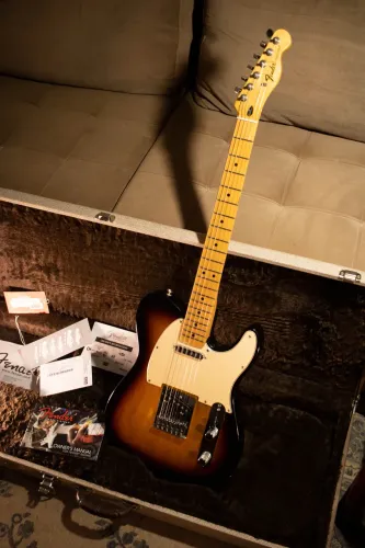 Guitarra Fender Telecaster Standard MIM Brown Sunburst 2012