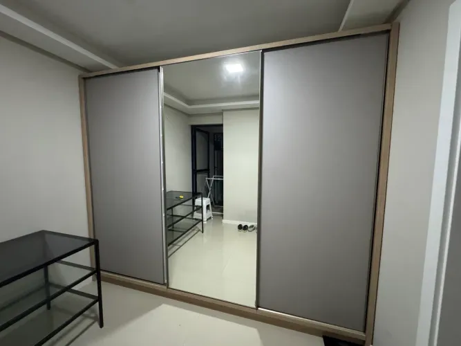Guarda-roupas planejado de qualidade excelente