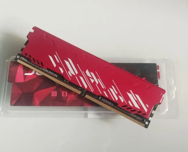 Kit 16GB (2x8GB) DDR4 3200MHz - Ideal para Upgrade Gamer