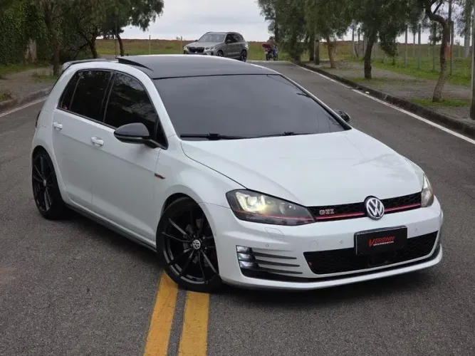 Volkswagen Golf GTI 2.0 TSI 220cv Aut. 2015