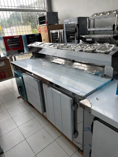 Condimentadora refrigerada 