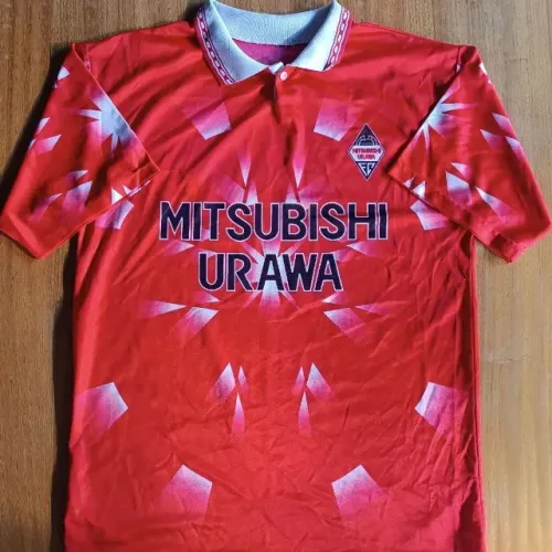 camisa time japonês mitsubishi urawa reds vermelha m