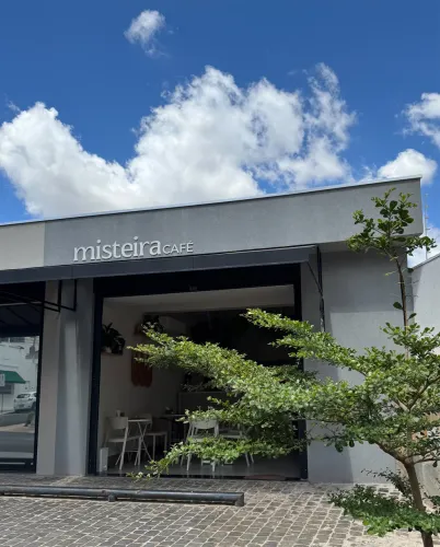 Oportunidade Única em Uberlândia | Cafeteria & Lanchonete Estruturada no Centro