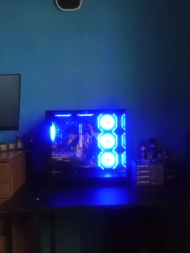 Vende-se Pc gamer ou trocando em iPhone.