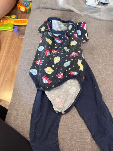 Conjunto para bebê planetas