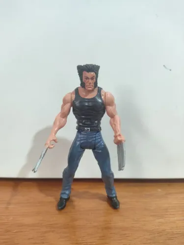 Miniatura boneco Wolverine Marvel universe hero blade Logan Hasbro original