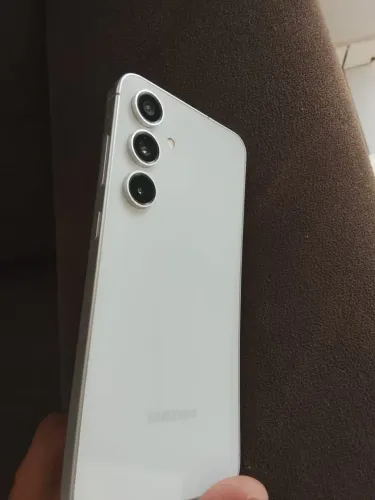 Vendo celular S24