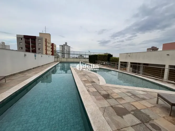 Apartamento com 2 quarto sendo 1 suíte disponível para locação no centro em Uberlândia-MG